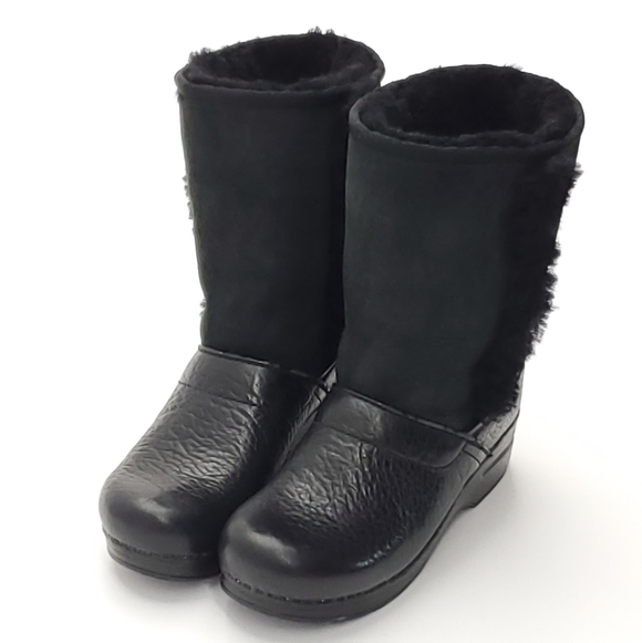 Dansko Shoes - DANSKO Womens Black Finley Shearling Leather Winter Clog Boots Size 7